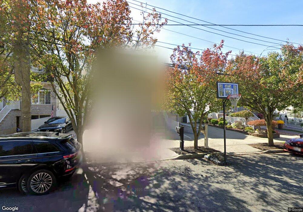 430 Englewood Ave, Staten Island, NY 10309 - photo 1