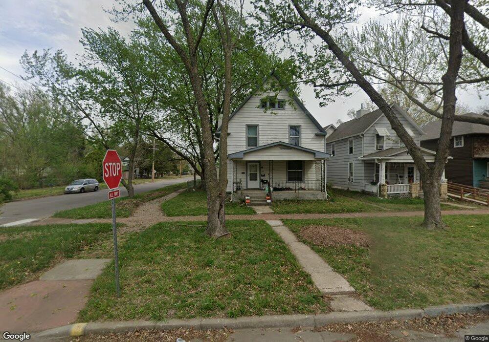 300 SW Clay St, Topeka, KS 66606 - photo 1