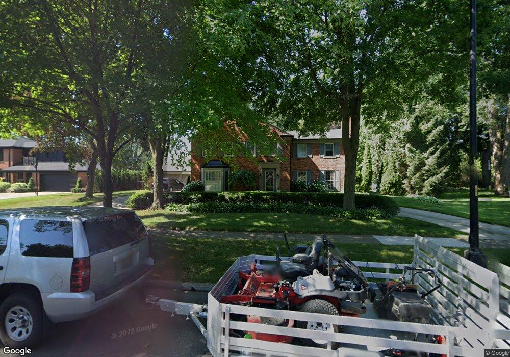 91 Stephens Rd, Grosse Pointe Farms, MI 48236 - photo 1