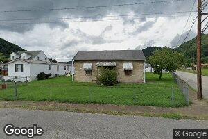 300 John St, Cedar Grove, WV 25039