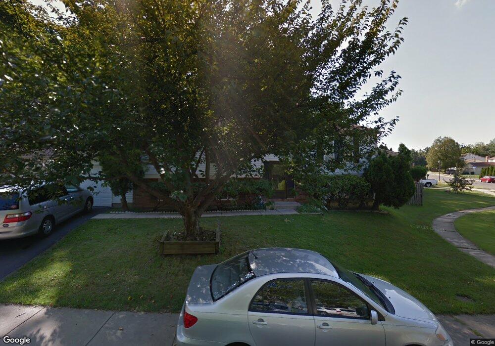 9201 Hunting Pines Place, Fairfax, VA 22032 - photo 1