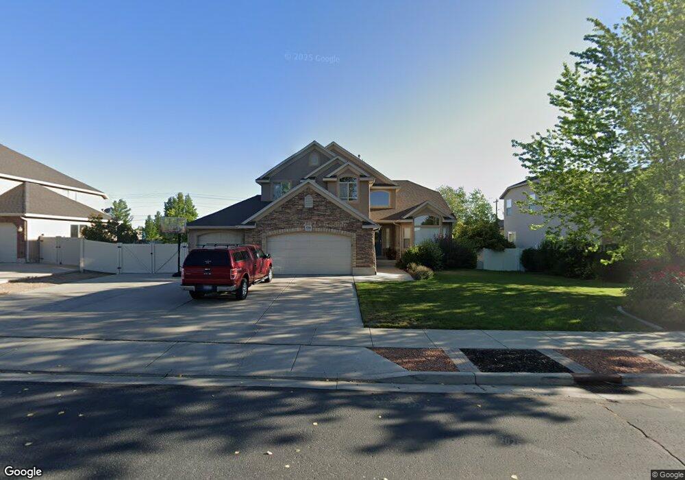 4246 Chestnut View Dr, South Jordan, UT 84095 - photo 1