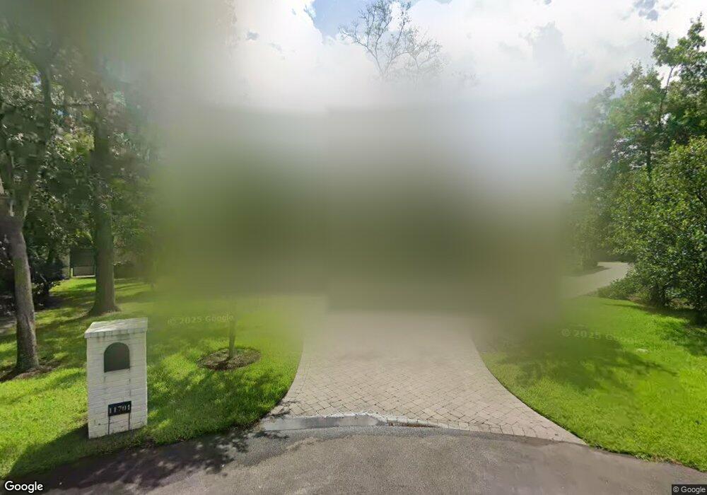 11701 Forest Glen St, Houston, TX 77024 - photo 1