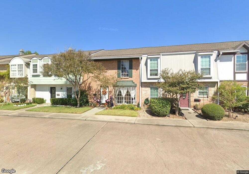 14281 Lost Meadow Ln, Houston, TX 77079 - photo 1