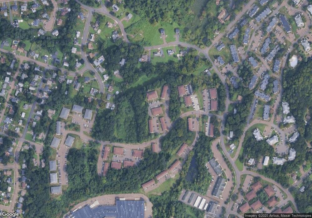 140 Thompson St unit 24f, East Haven, CT 06513 - photo 1