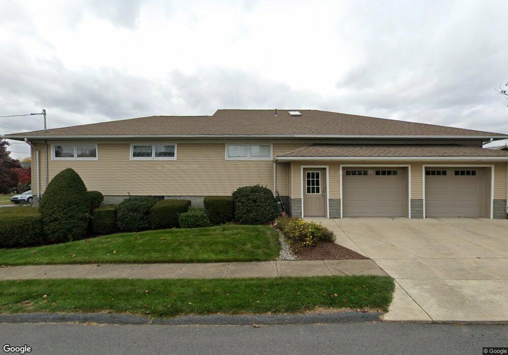 711 Cooney St, Dunmore, PA 18512 - photo 1