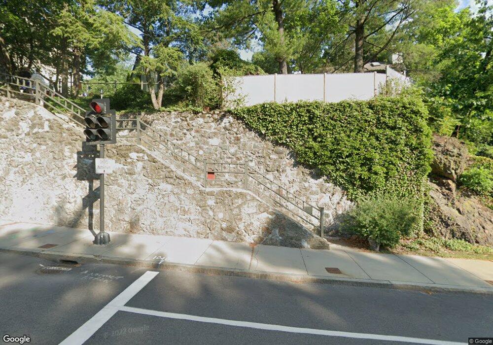 61 Grove St, Chestnut Hill, MA 02467 - photo 1