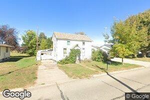 609 E Division St, Alton, IA 51003