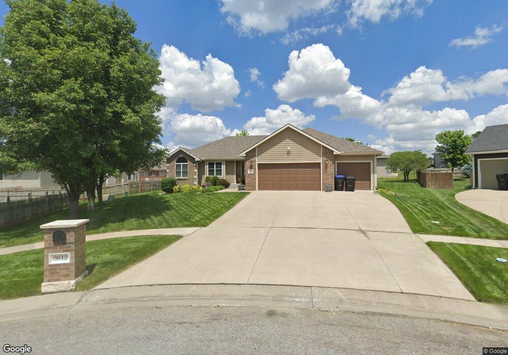 3612 SW Nicholas Ct, Topeka, KS 66610 - photo 1