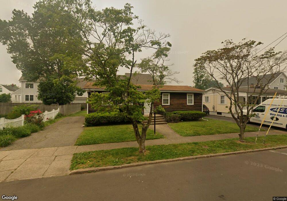 38 Lind St, Fairfield, CT 06824 - photo 1