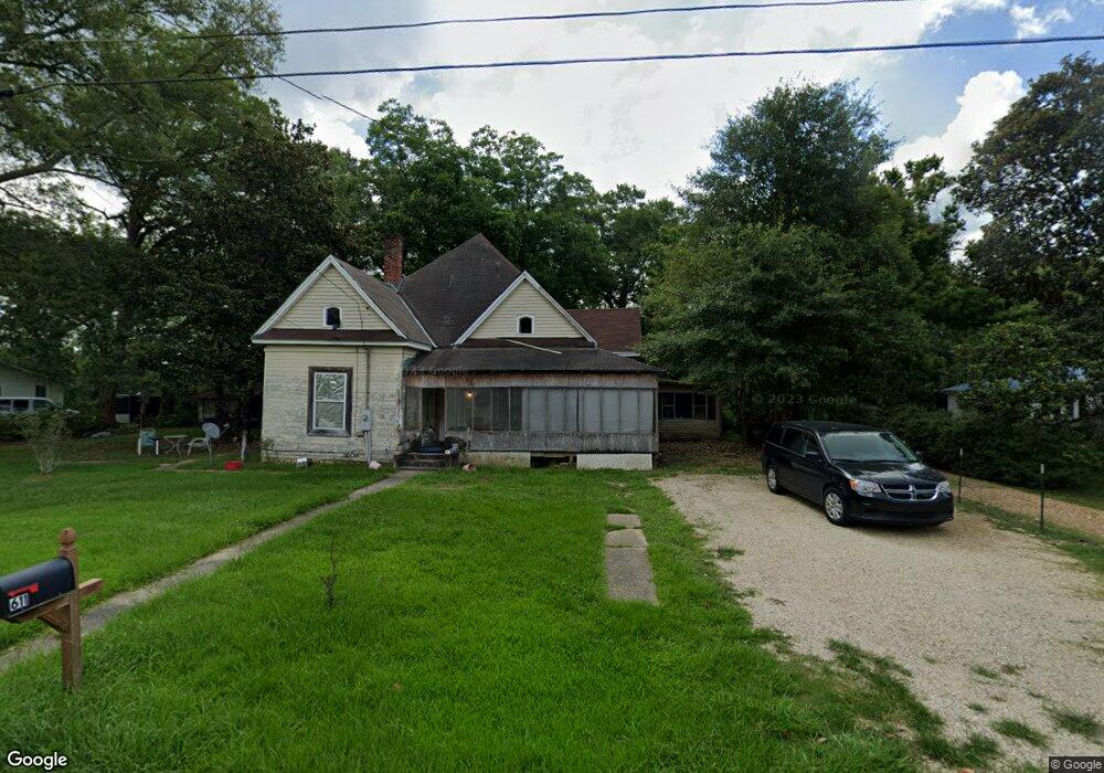 611 Cleveland Ave, Tylertown, MS 39667 - photo 1