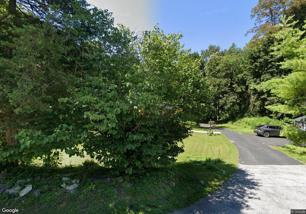 25 Susan Ln, Poughkeepsie, NY 12603 - photo 1