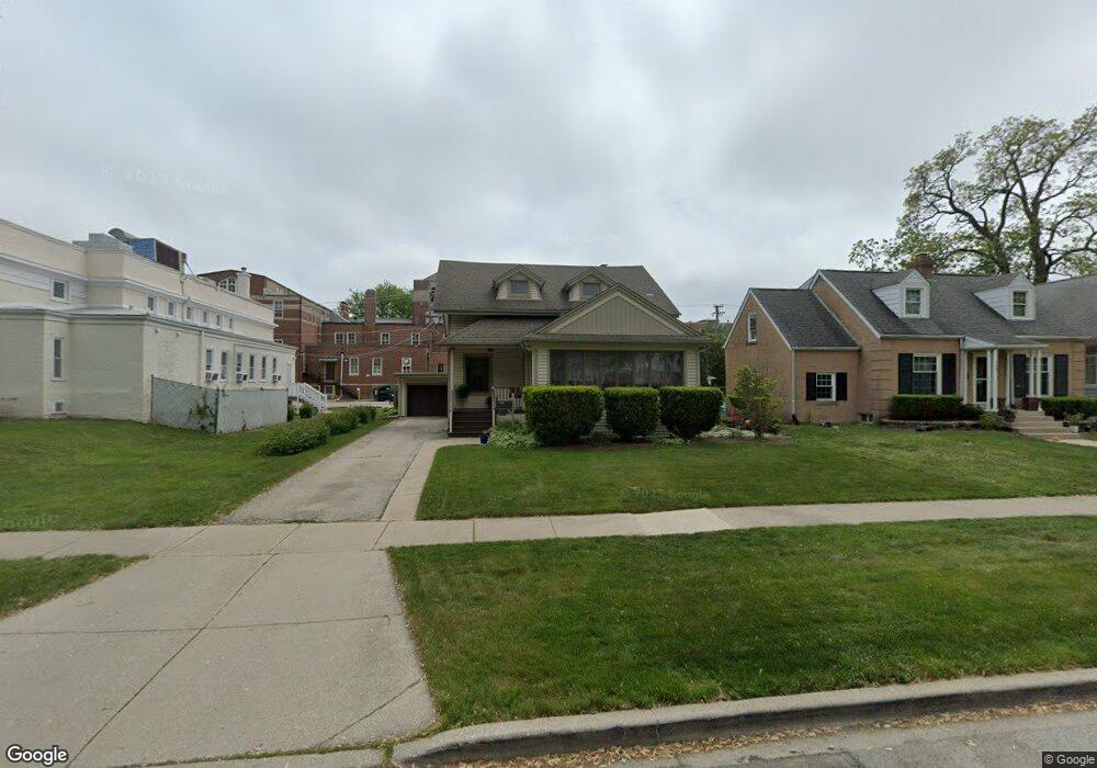 755 Laurel Ave, Des Plaines, IL 60016 - photo 1