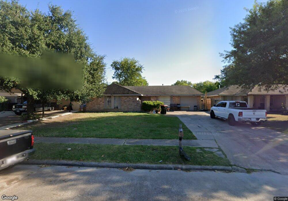 1015 Fallbrook Dr, Houston, TX 77038 - photo 1