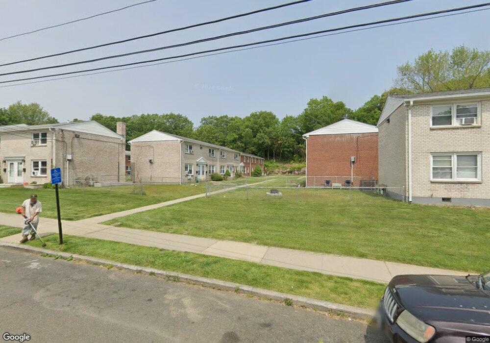 60A Stone Ridge Rd unit A, Bridgeport, CT 06606 - photo 1