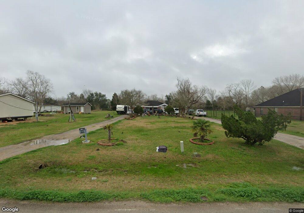 3915 Statesman Dr, Alvin, TX 77511 - photo 1