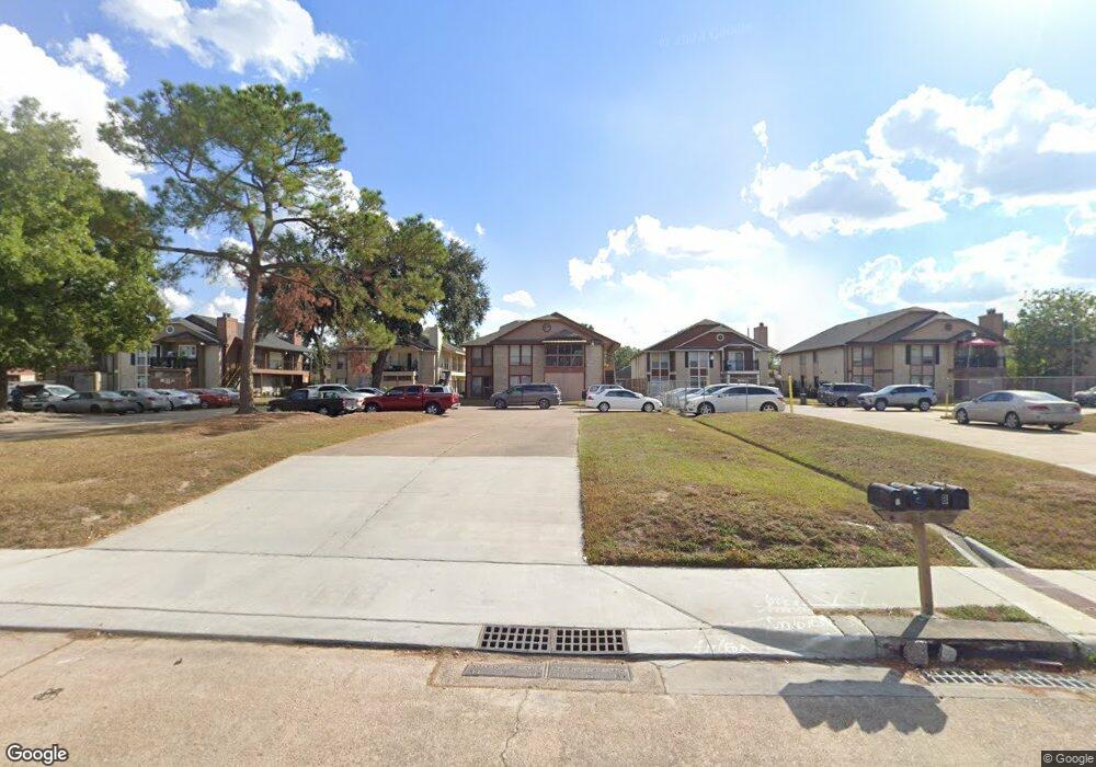 6123 W Mount Houston Rd unit 4, Houston, TX 77088 - photo 1