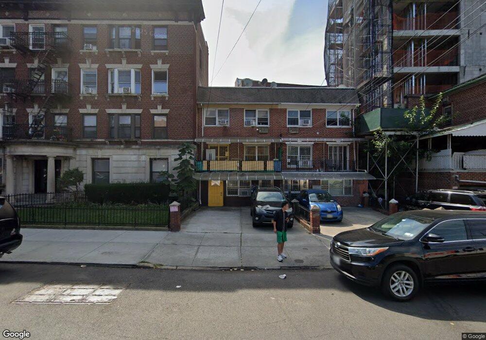 4210 Union St, Flushing, NY 11355 - photo 1