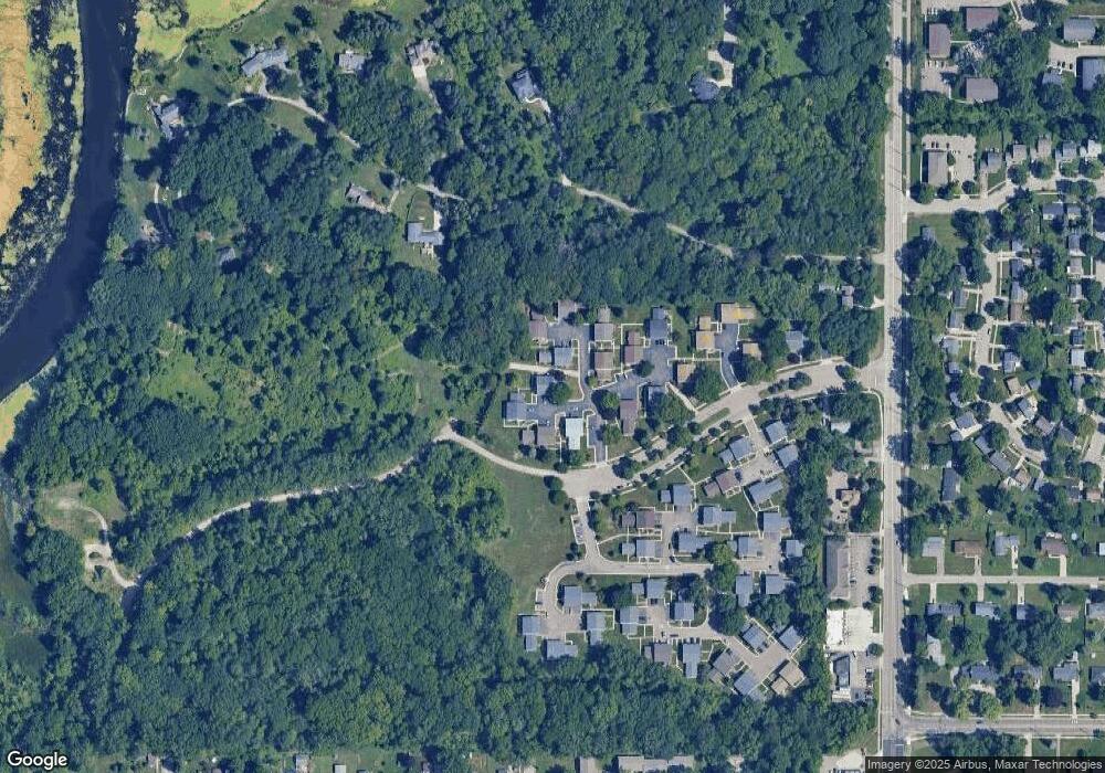 3944 Hunters Ridge Dr unit 3, Lansing, MI 48911 - photo 1