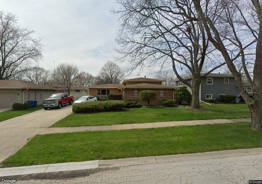 1140 Laurel Dr, Aurora, IL 60506 - photo 1