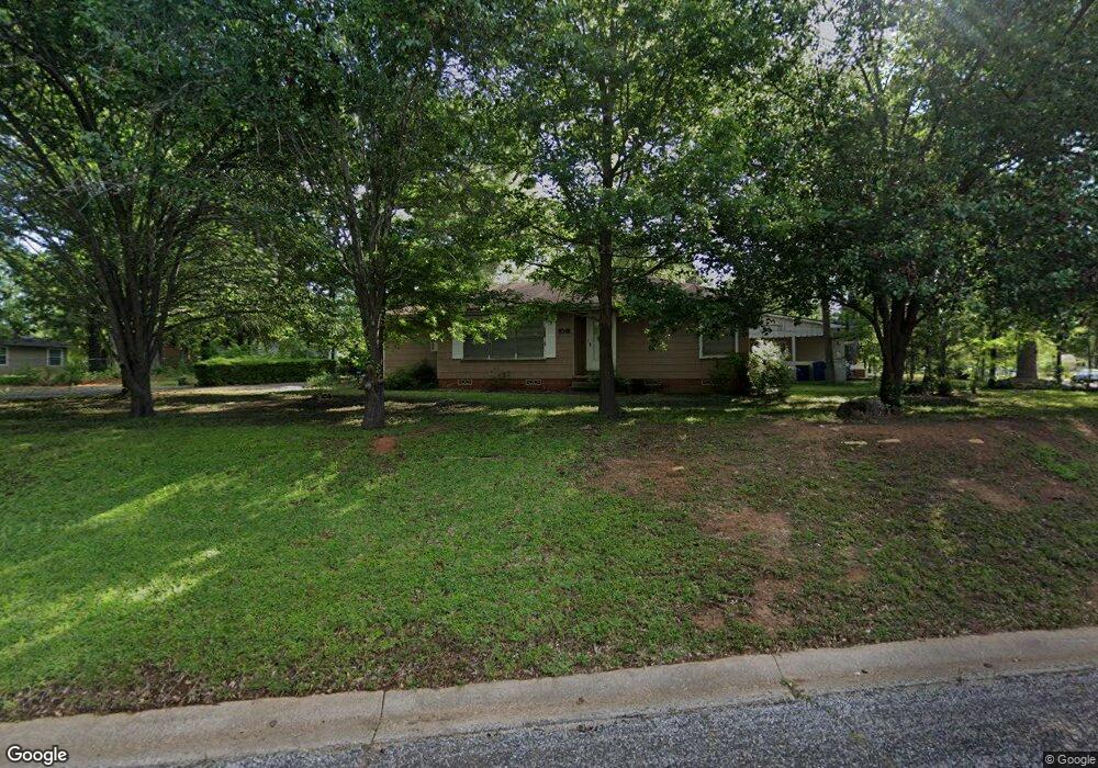 3018 Florence St, Kilgore, TX 75662 - photo 1