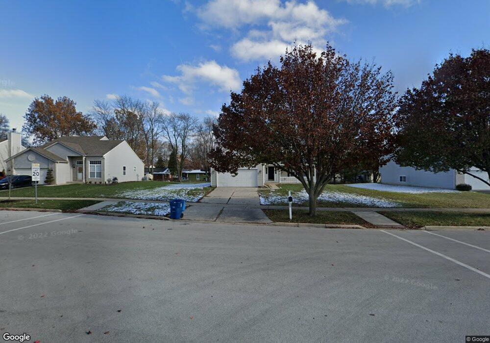 769 N Commonwealth Ave unit 1, Aurora, IL 60506 - photo 1