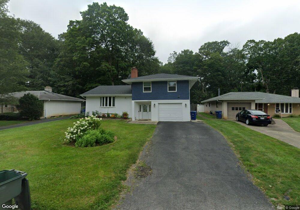 1221 Littlejohn Dr unit 1, Columbus, OH 43227 - photo 1