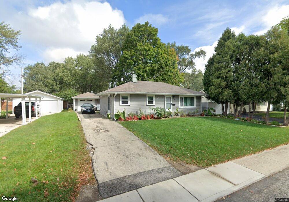 912 Chippewa Cir, Carpentersville, IL 60110 - photo 1