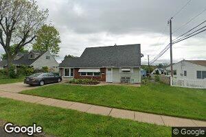 37 Curry Hill Rd, Levittown, PA 19057