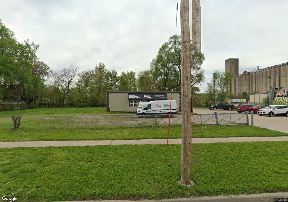 2025 E Grand Ave, Des Moines, IA 50317 - photo 1