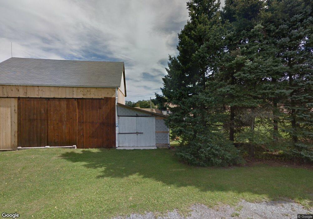 5237 Sparrow Ln, Coplay, PA 18037 - photo 1