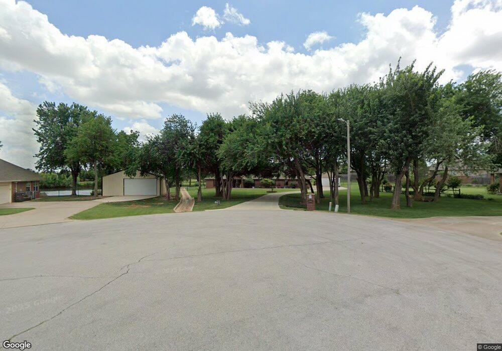 1100 NE 29th St, Moore, OK 73160 - photo 1