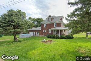 204 E 2nd St, Delavan, MN 56023