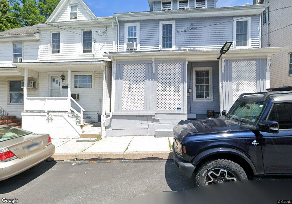 207 Clay St, Tamaqua, PA 18252 - photo 1