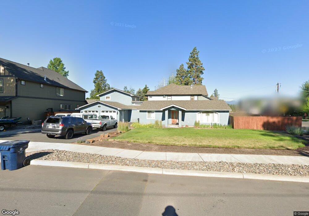 61595 Sunny Breeze Ln, Bend, OR 97702 - photo 1