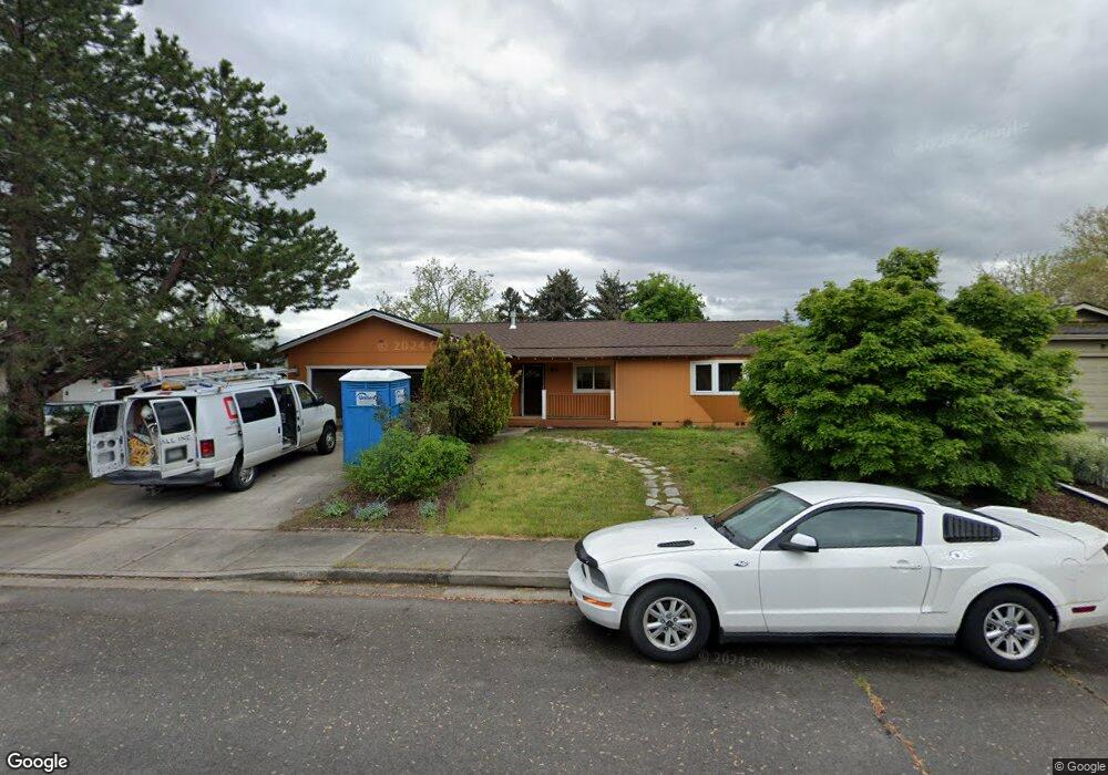 2820 Crystal Dr, Medford, OR 97504 - photo 1