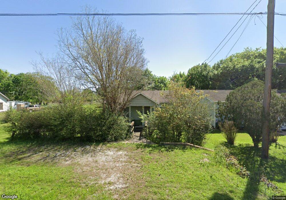 1701 Avenue I, Bay City, TX 77414 - photo 1