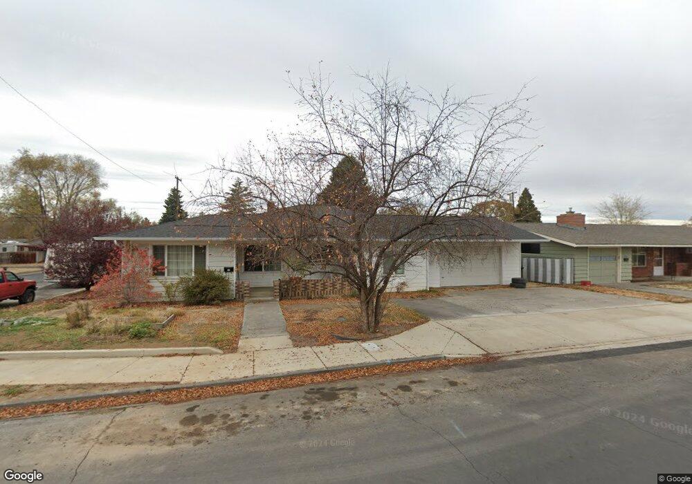 955 SW 12th St, Redmond, OR 97756 - photo 1