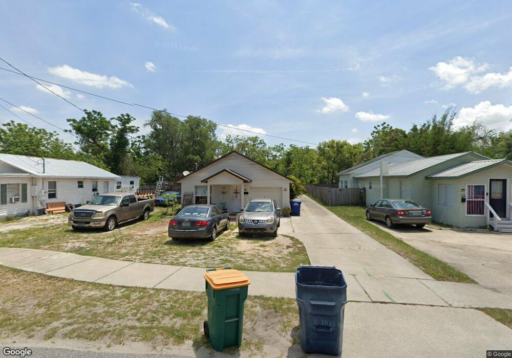 614 N Disston Ave, Tavares, FL 32778 - photo 1