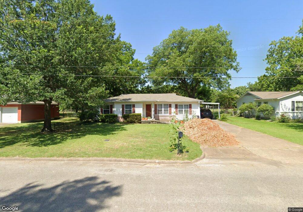 2009 N Main St, Bonham, TX 75418 - photo 1
