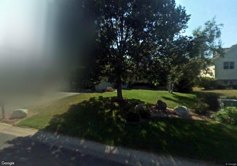 6993 Yorktown Ln N, Maple Grove, MN 55369 - photo 1