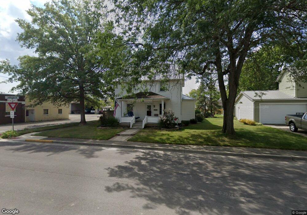 104 W Van Buren St, Berne, IN 46711 - photo 1