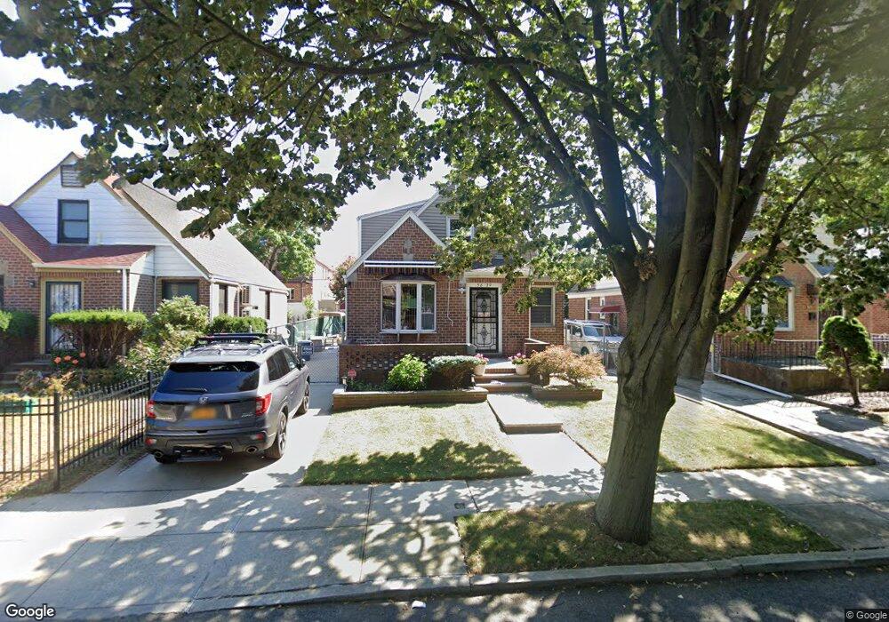 5639 189th St, Fresh Meadows, NY 11365 - photo 1