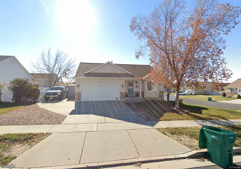 121 W 2450 N, Layton, UT 84041 - photo 1