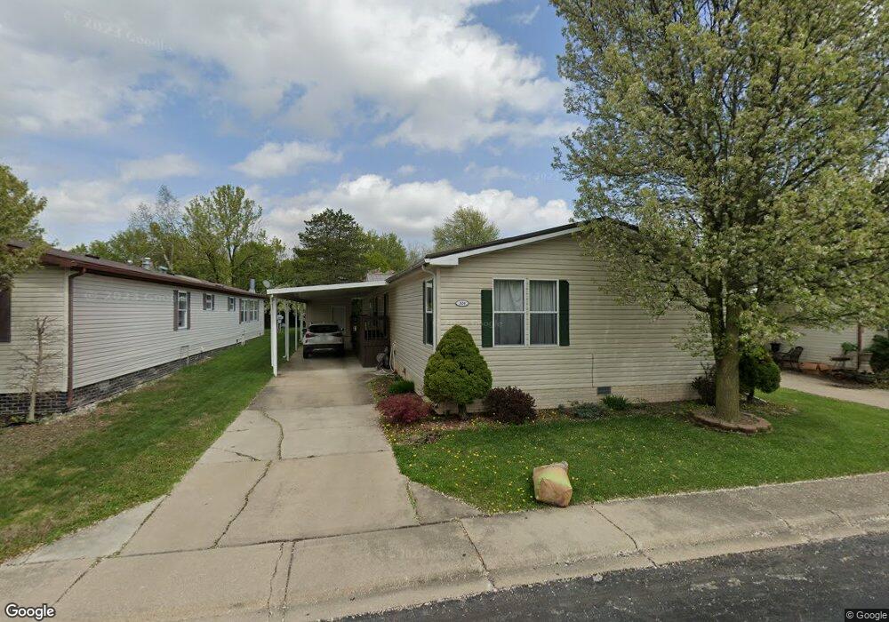 304 Cheyenne River Dr, Adrian, MI 49221 - photo 1