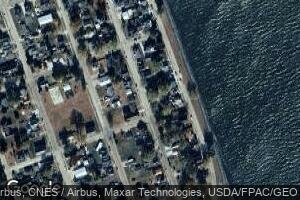 713 Pearl St, Sabula, IA 52070