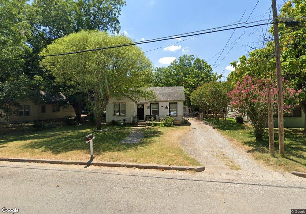 315 S Morris St, Gainesville, TX 76240 - photo 1