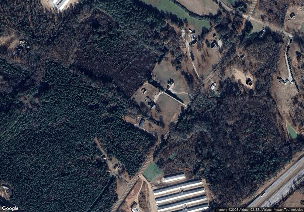 2044 N Fairview Rd, Lavonia, GA 30553 - photo 1