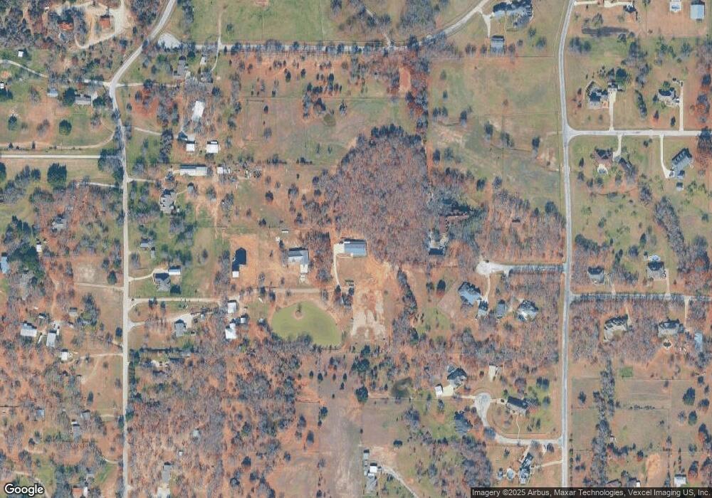 1176 Reese Ln, Azle, TX 76020 - photo 1