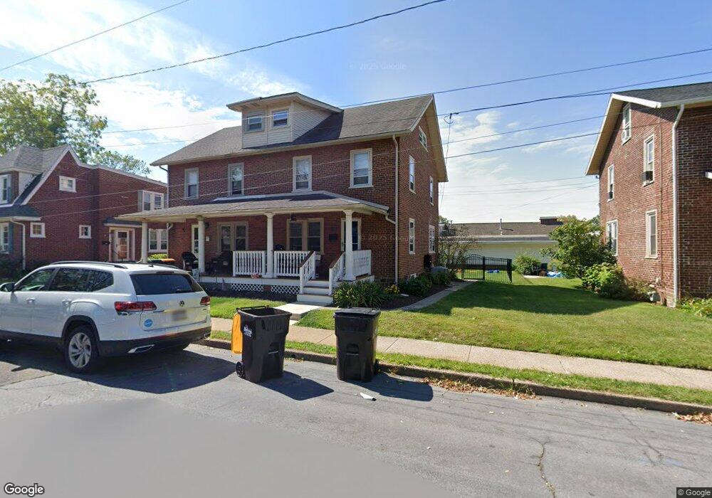 530 W 2nd St, Lansdale, PA 19446 - photo 1